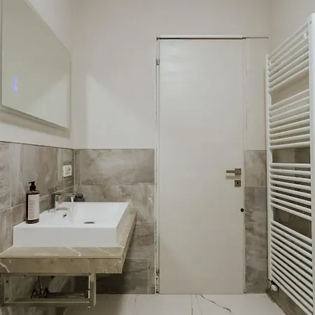 Yourbanflat Waterway Haven