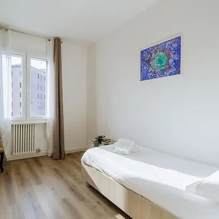 Yourbanflat Waterway Haven Apartment
