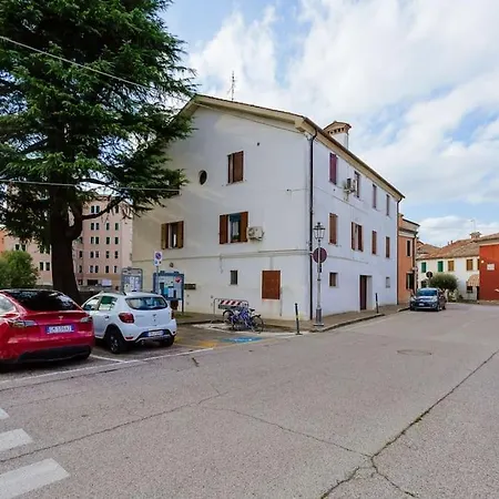 Yourbanflat Waterway Haven